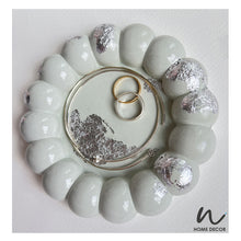 Load image into Gallery viewer, Aura Pearl Tray- 4 (Maxi Pearls)