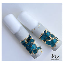 Load image into Gallery viewer, Turquoise Pebble Candles